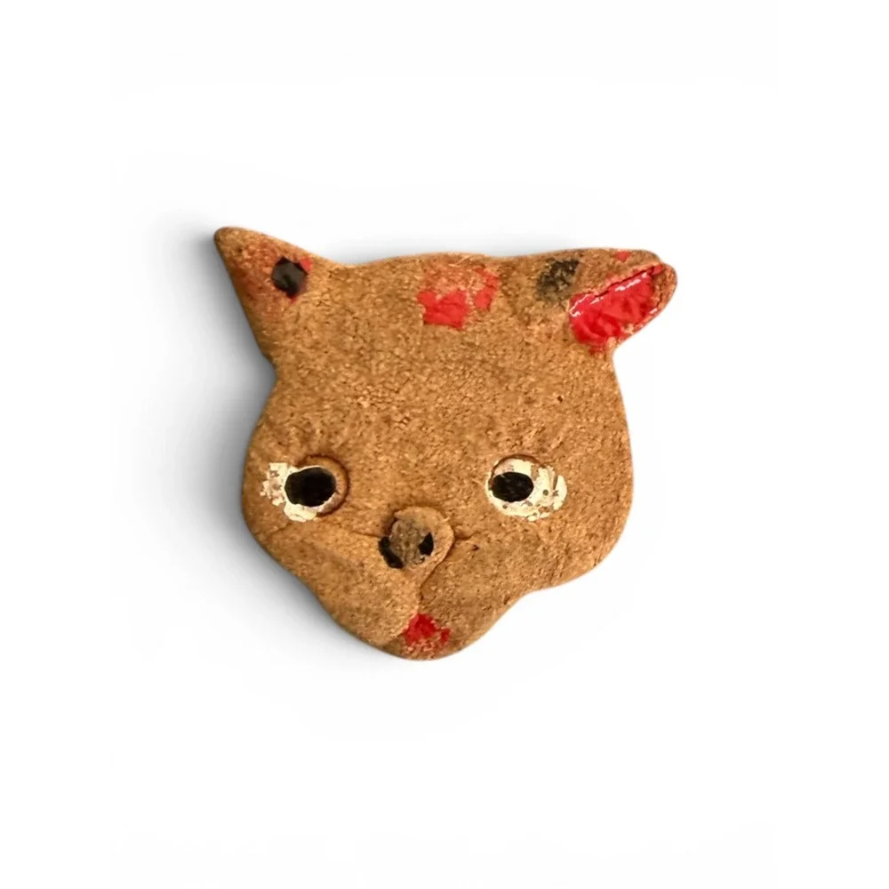 Vtg 40s Japan‎ Hand Painted Cat Brooch Textured Wood Meow! Folk Art Feline Pin